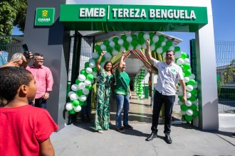 Prefeito Emanuel Pinheiro entrega EMEB Tereza Benguela