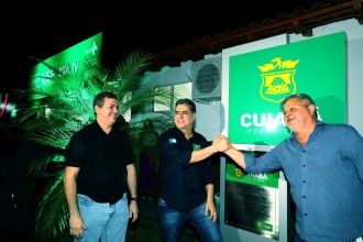 Prefeito de Cuiabá entrega UBS do CPA IV completamente reformada e moradores comemoram