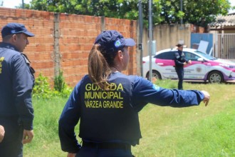 Prefeita Flávia Moretti sanciona lei que cria política de proteção às servidoras públicas