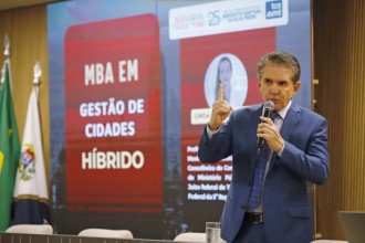 Com mais de mil inscritos, MBA em Gestão de Cidades reúne prefeitos, secretários e servidores no TCE-MT