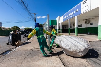 Mutirão de limpeza prepara unidades básicas de saúde para o Dia D da Vacinação