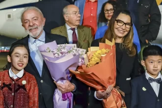 Lula se reúne com empresários chineses em Pequim