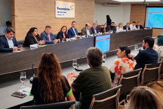 Embaixador do Peru no Brasil visita Mato Grosso para estreitar laços comerciais entre países sul-americanos