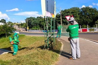 Avenida Prefeito Murilo Domingos e ciclovia recebem serviços de zeladoria