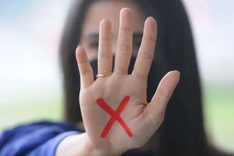 Prefeita Fávia Moretti proíbe pedófilos e agressores de mulheres assumirem cargos