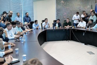 Governador cita investimento de R$ 1,2 bilhão e anuncia novas obras