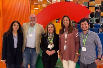 Prefeita Flávia Moretti visita Google e conhece tecnologias para modernizar poder público