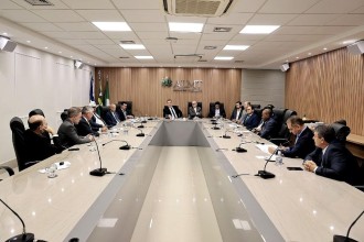 Proposta do Governo de MT limita até 35% descontos dos consignados e acaba com cobrança de taxas de órgãos públicos