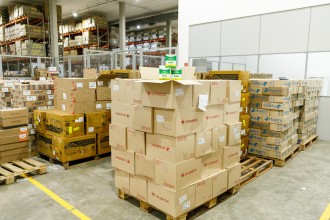 Chegada de nova carga de medicamentos reforça abastecimento em Cuiabá