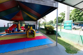 Alunos da rede municipal de Cuiabá entram em período de férias nesta segunda