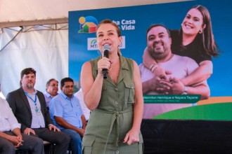 Beneficiários celebram sonho da casa própria em Várzea Grande