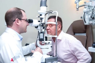 Programa “Fila Zero Cirurgias Oftalmológicas” realiza mais de 8,5 mil atendimentos oftalmológicos com apoio de Eduardo Botelho