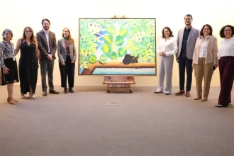 Sebrae/MT doa obra de Gervane de Paula ao Museu Nacional da República