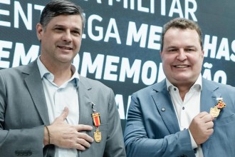 Secretario de Comunicação da ALMT, é homenageado nos 190 anos da Polícia Militar