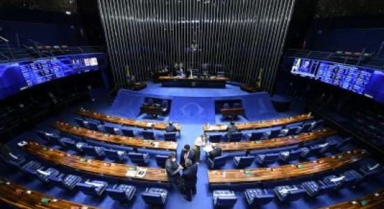 Notícias MT Política MT Senado aprova PEC da Transição