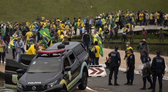 POLÍTICA MT Moraes liberta mais 130 pessoas presas