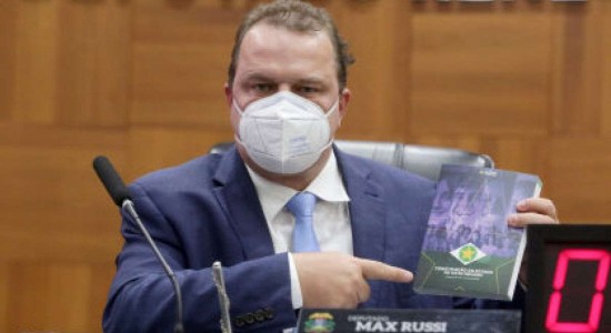 presidente AL-MT DEPUTADO MAX RUSSI Ações nas áreas Social, Saúde, Educação e economia de recursos marcam primeiros 100 dias de Max Russ