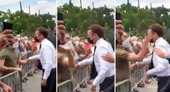 Emmanuel Macron é agredido em viagem ao sul da França