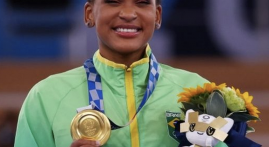 Olimpíada de Tóquio 2021 Rebeca ganha ouro no salto e crava nome na história da ginástica do Brasil