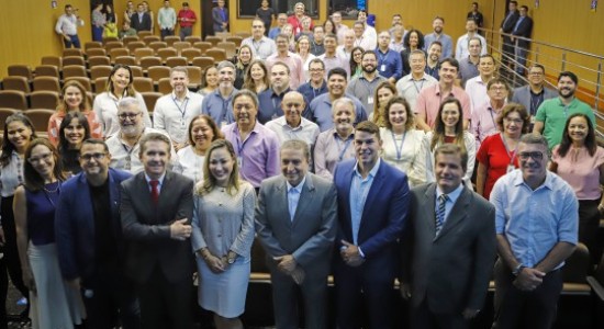 Presidente do TCE-MT homenageia servidores pelo Dia Nacional do Auditor de Controle Externo