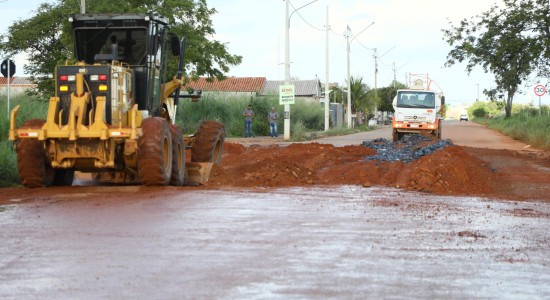 Ações de tapa-buracos beneficiam avenidas principais de diversos bairros da região Sul de Cuiabá