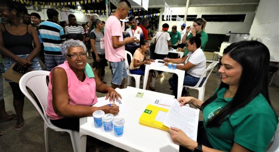 Prefeito de Cuiabá entrega 510 títulos definitivos de propriedades nesta terça-feira (4)