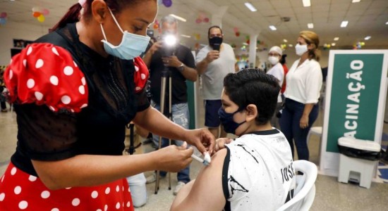 Cinco unidades básicas de saúde começam a vacinar crianças a partir de segunda-feira (24) prefeitura de cuiaba