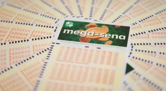 Mega-Sena pode pagar R$ 105 milhões; veja dezenas