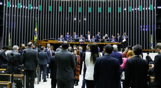 Câmara conclui votação em primeiro turno da PEC dos Benefícios Sociais