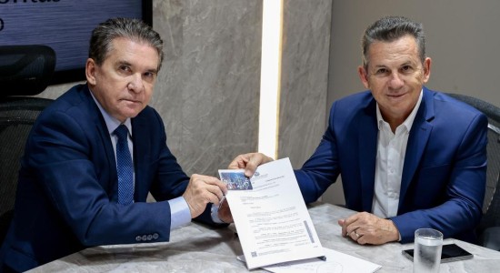 Governo de MT entrega contas ao TCE e destaca aplicação de 18% em investimentos