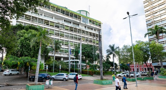 Câmara aprova projeto do Executivo que acaba com a taxa do lixo
