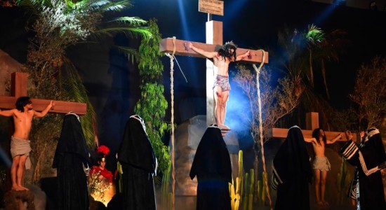 Paixão de Cristo emociona público em Cuiabá: 