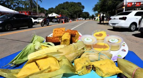 Pamonha, música e peixe frito festival tradicional anima feriadão em Cuiabá