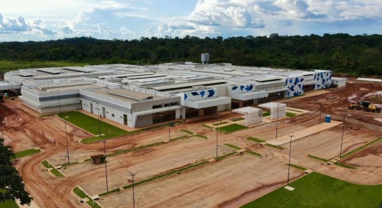 Obras dos novos Hospitais Regionais avançam em Mato Grosso; veja status