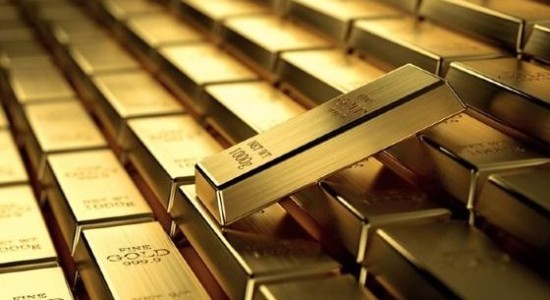 Ouro bate recorde com investidor à procura de proteção contra Trump