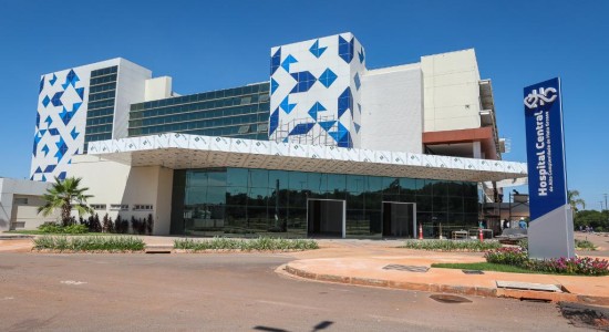 Governo de MT constrói seis grandes hospitais para fazer a saúde funcionar