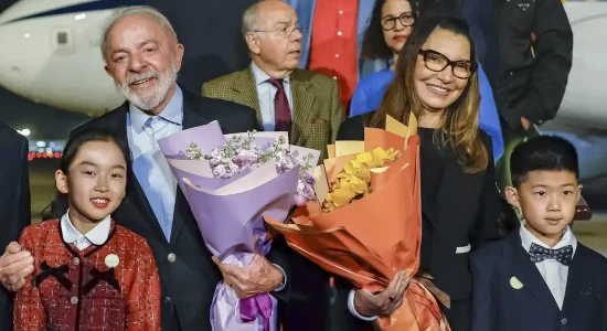 Lula se reúne com empresários chineses em Pequim