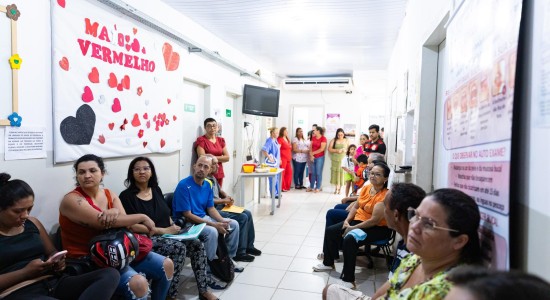 Campanha Maio Vermelho leva ações de prevenção ao câncer bucal ao Pedra 90
