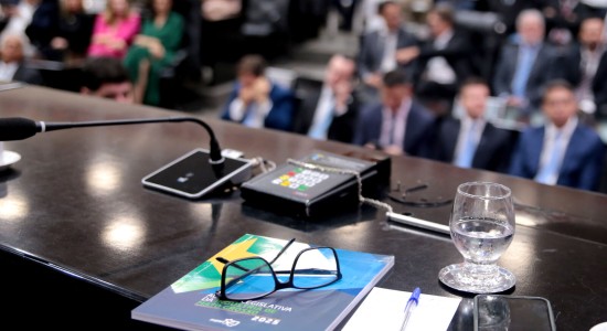 Indústria entrega Agenda Legislativa 2025 à ALMT