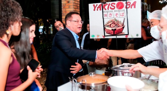 Botelho abre Semana Gastronômica com homenagem a 93 nomes da culinária de MT e de outros estados