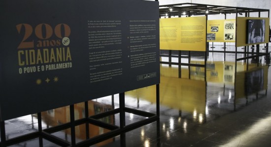 Exposição no Senado homenageia os 200 anos da Independência do Brasil