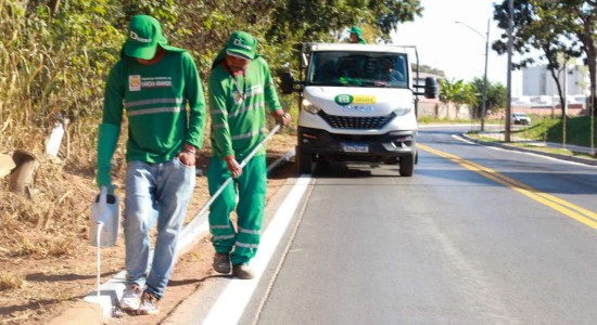 Prefeitura realiza serviços urbanos em diversos bairros nesta sexta-feira, dia 8