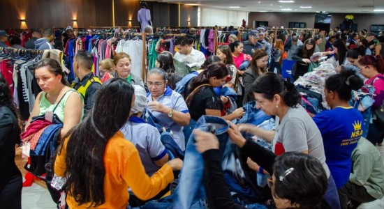 Bazar Vem Ser Mais Solidário vende mais de 20 mil itens em três dias