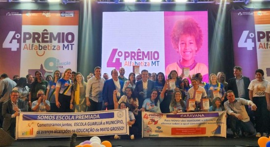 Governo premia 100 escolas da rede pública de MT com R$ 5 milhões na 4ª edição do Prêmio Alfabetiza MT