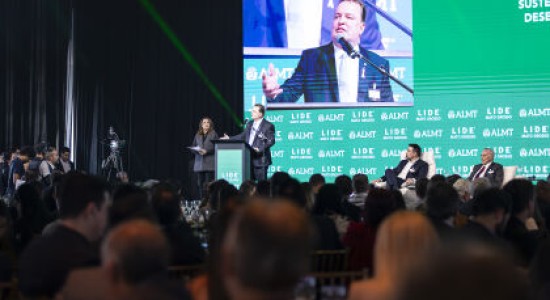 Max Russi destaca liderança da Assembleia Legislativa em fórum de desenvolvimento sustentável