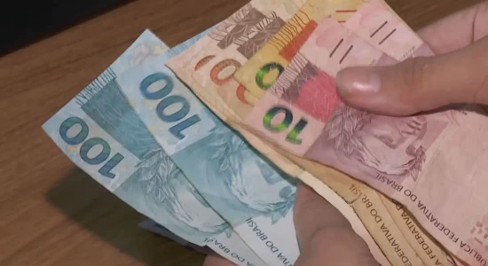 R$ 1.631 é o valor previsto para o salário mínimo em 2026