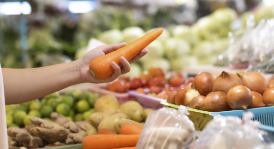 Cuiabá volta a registrar queda no preço da cesta básica e atinge menor valor em 2025