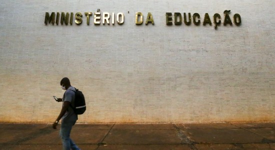 Prouni Estudante em lista de espera tem até hoje para comprovar dados, Prouni