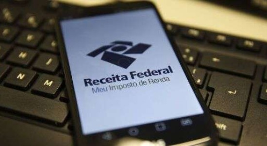 Câmara aprova por unanimidade isenção do IR até R$ 5 mil e taxação de super-ricos