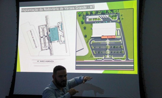 Flávia Moretti conhece projeto e propõe alterações para modernizar empreendimento